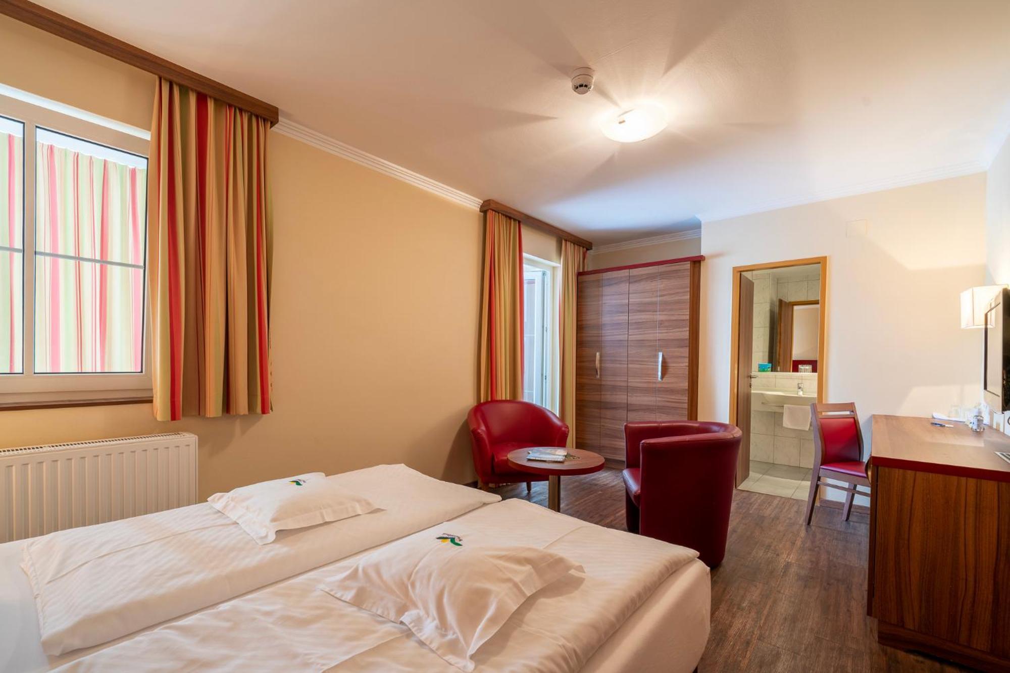 Hotel Alte Post Feld am See Kültér fotó