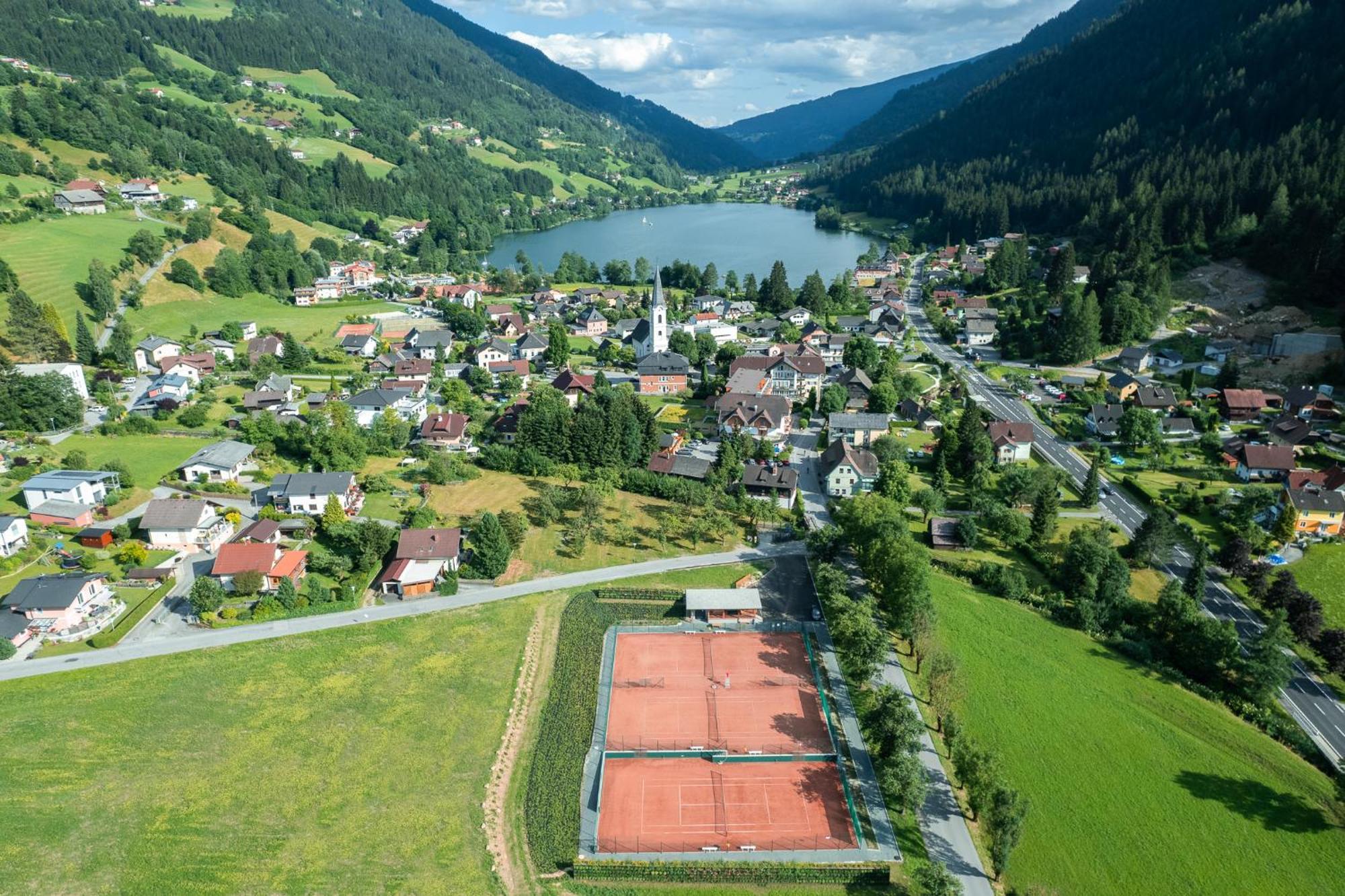 Hotel Alte Post Feld am See Kültér fotó